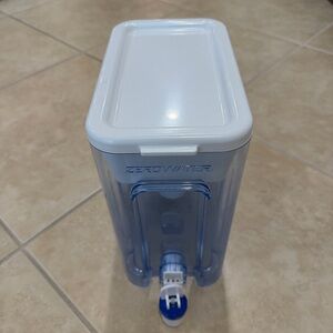 Zerowater filtration pitcher